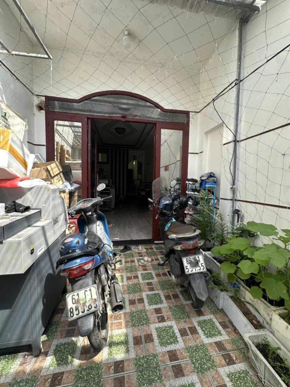Nhà Mặt tiền Vuông 2 tầng, Đường Ôtô né, 95m2 – Trung Mỹ Tây 3 Q12 - Ảnh 2